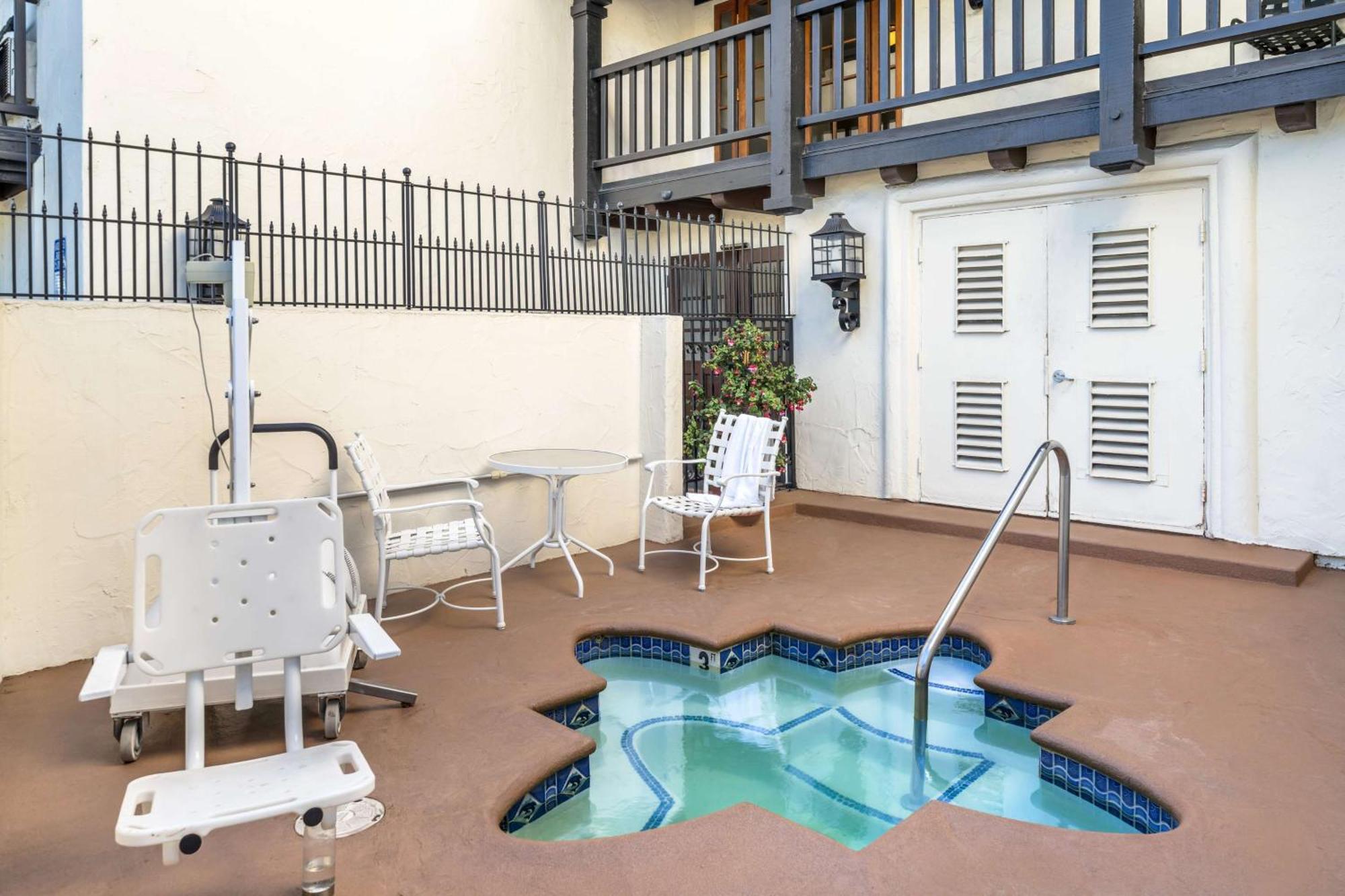 Best Western Plus Carpinteria Inn Esterno foto
