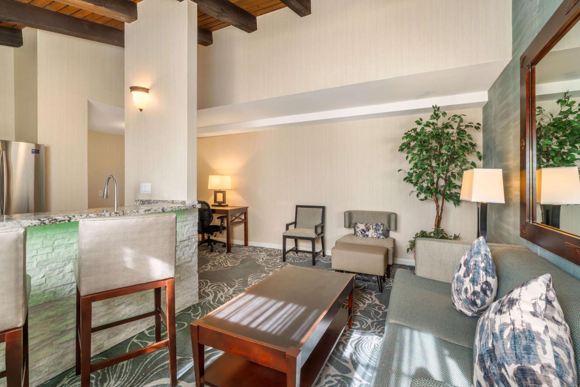 Best Western Plus Carpinteria Inn Esterno foto