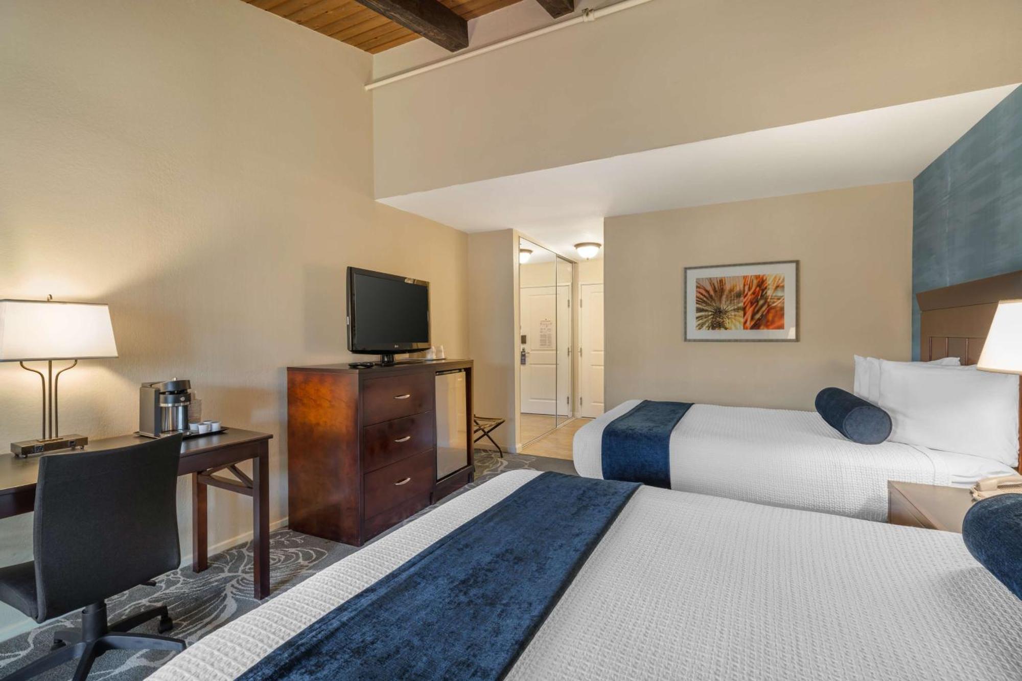 Best Western Plus Carpinteria Inn Esterno foto